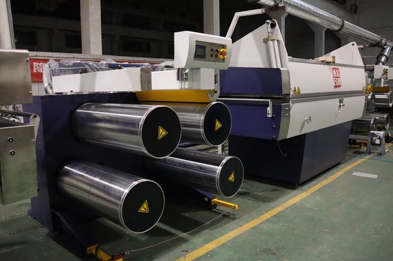 สายการอัดรีดเทปประสิทธิภาพสูง เอาต์พุตที่เสถียร ประหยัดพลังงาน การผลิตถุงโพลีโพรพีลีน ถุงสาน